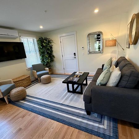מלון ניופורט Prime Location! Renovated House! 6 Bed4 Bath מראה חיצוני תמונה