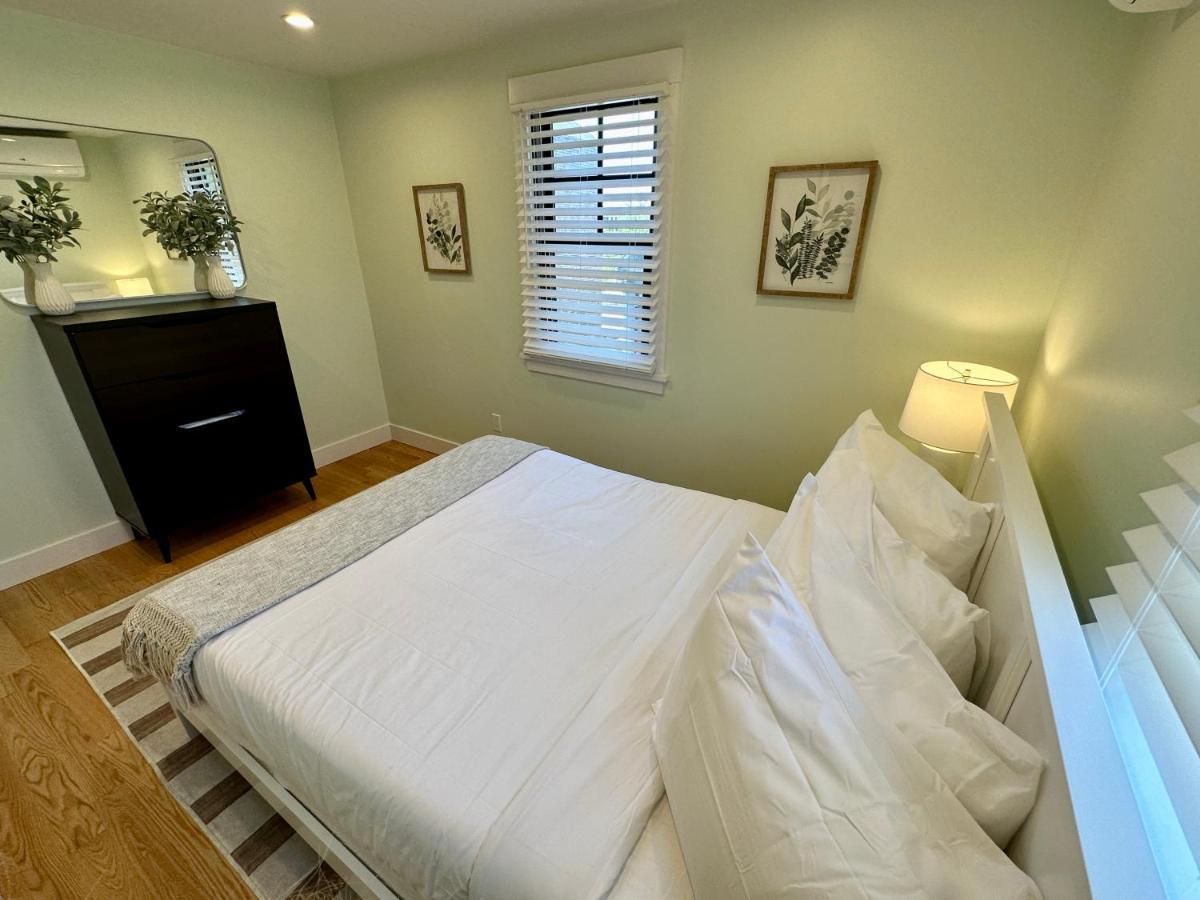 מלון ניופורט Prime Location! Renovated House! 6 Bed4 Bath מראה חיצוני תמונה