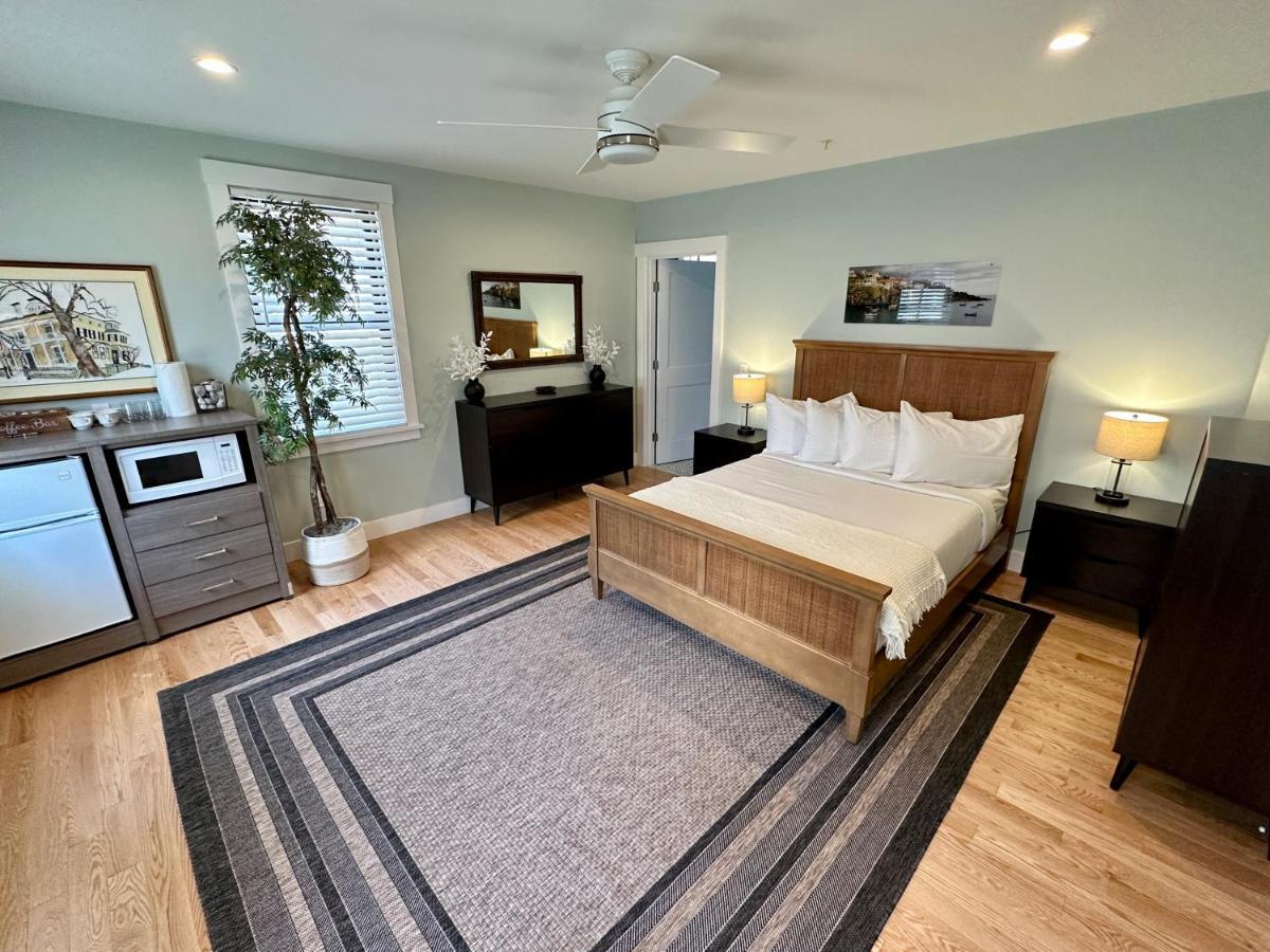 הוילה ניופורט Prime Location! Renovated House! 6 Bed4 Bath מראה חיצוני תמונה