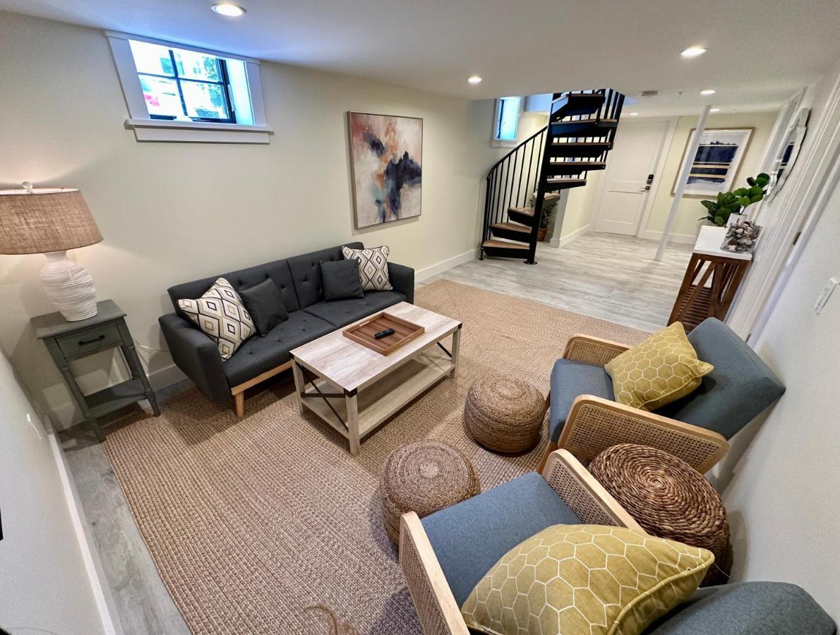 מלון ניופורט Prime Location! Renovated House! 6 Bed4 Bath מראה חיצוני תמונה
